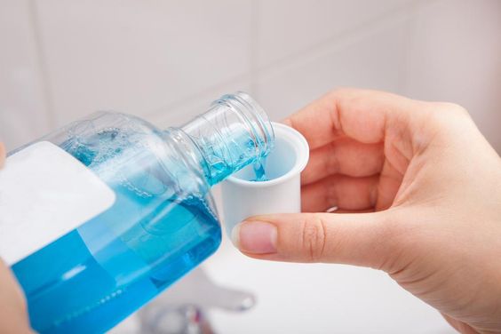 Use mouthwash.jpg Use mouthwash.jpg